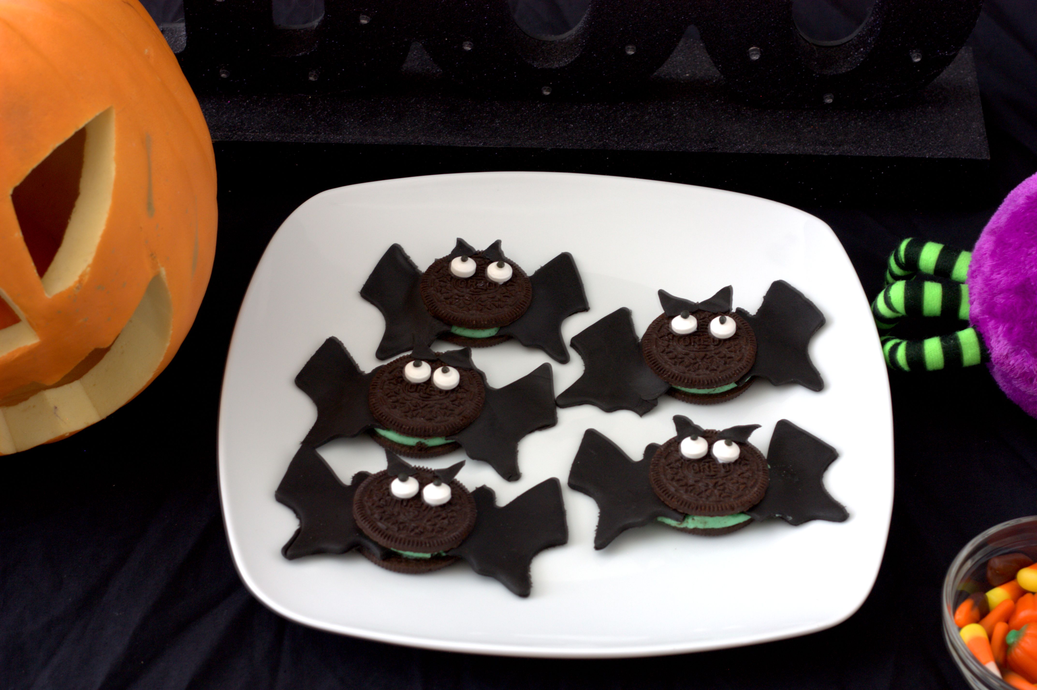 No-Bake Bat And Spider Cookies - Experimental Epicurean